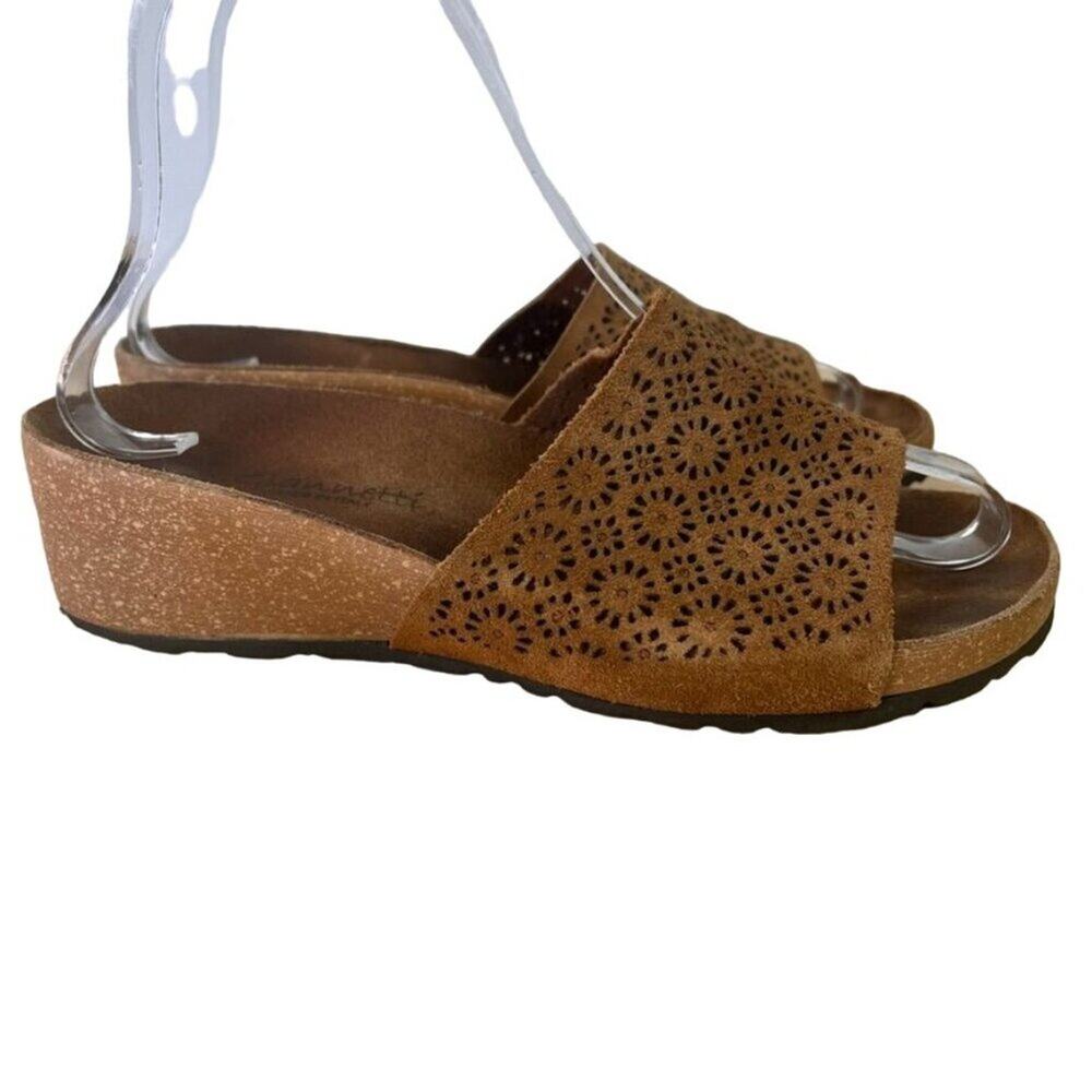 A Giannetti Slide Sandals Women's Size 6 Brown Wedge Italy Floral Cut Leather
